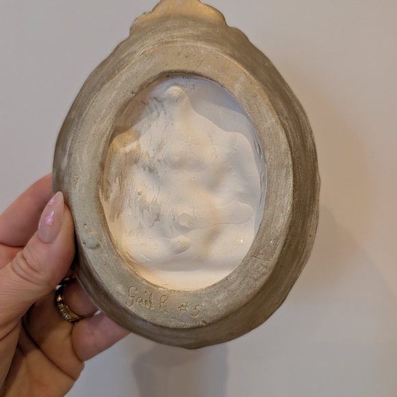 Vintage Praying Children Wall Plaque - Picture 8 of 9